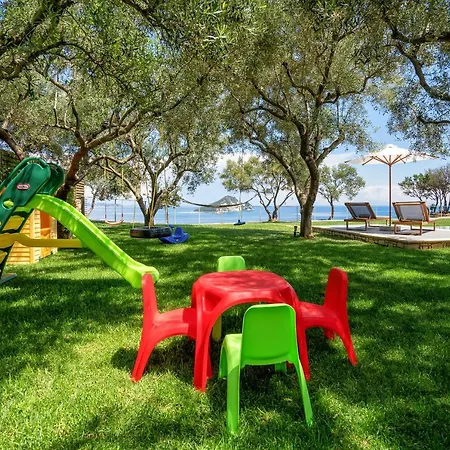 ヴィラ Artina Luxury