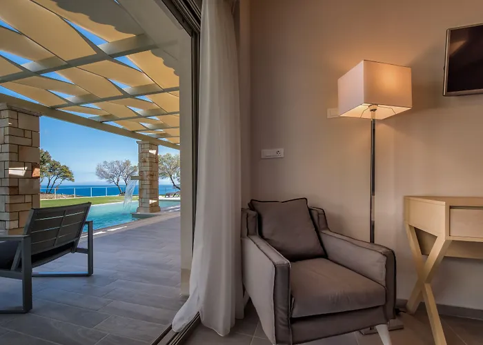 Artina Luxury Villa Keri