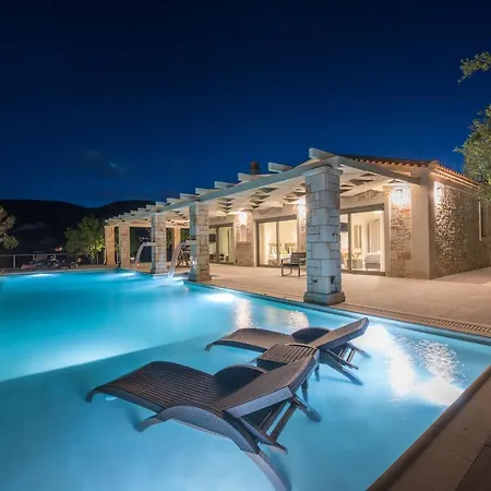 Artina Luxury Villa Keri