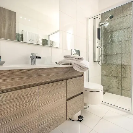 Artina Luxury Villa Keri