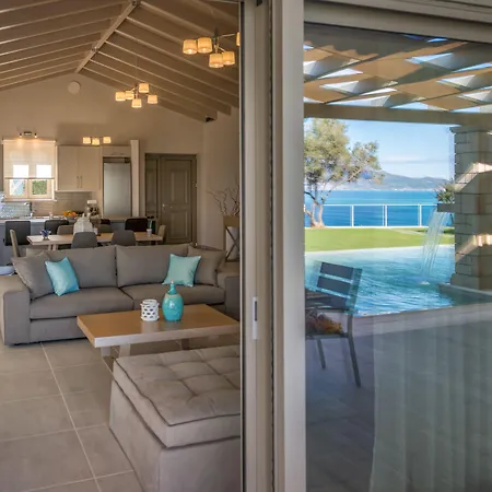 Artina Luxury Villa *