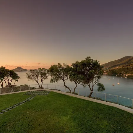 Artina Luxury Villa *