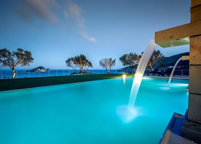 Artina Luxury Villa