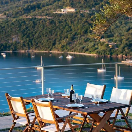 Artina Luxury Villa * Keri