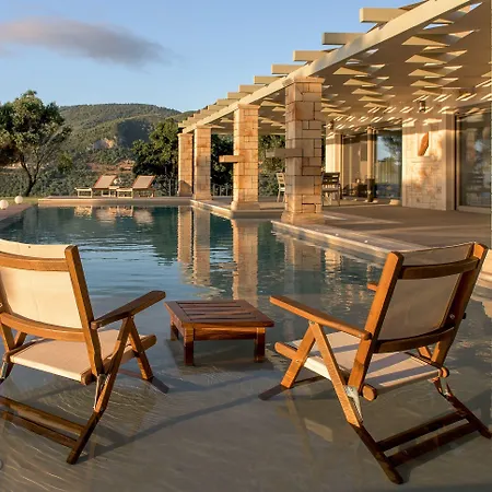 Artina Luxury Villa
